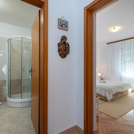 Melita Lara By Interhome *