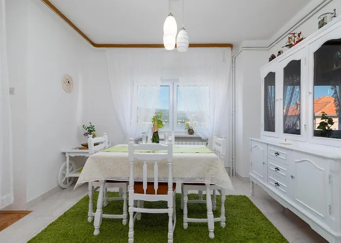 Apartman Melita Lara By Interhome Trogir