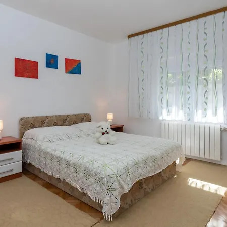 Melita Lara By Interhome